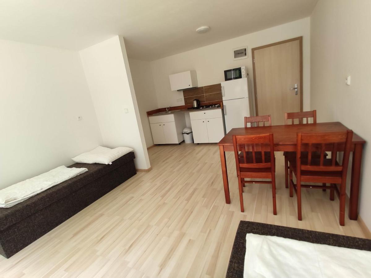 Planá Camping Karolina מראה חיצוני תמונה